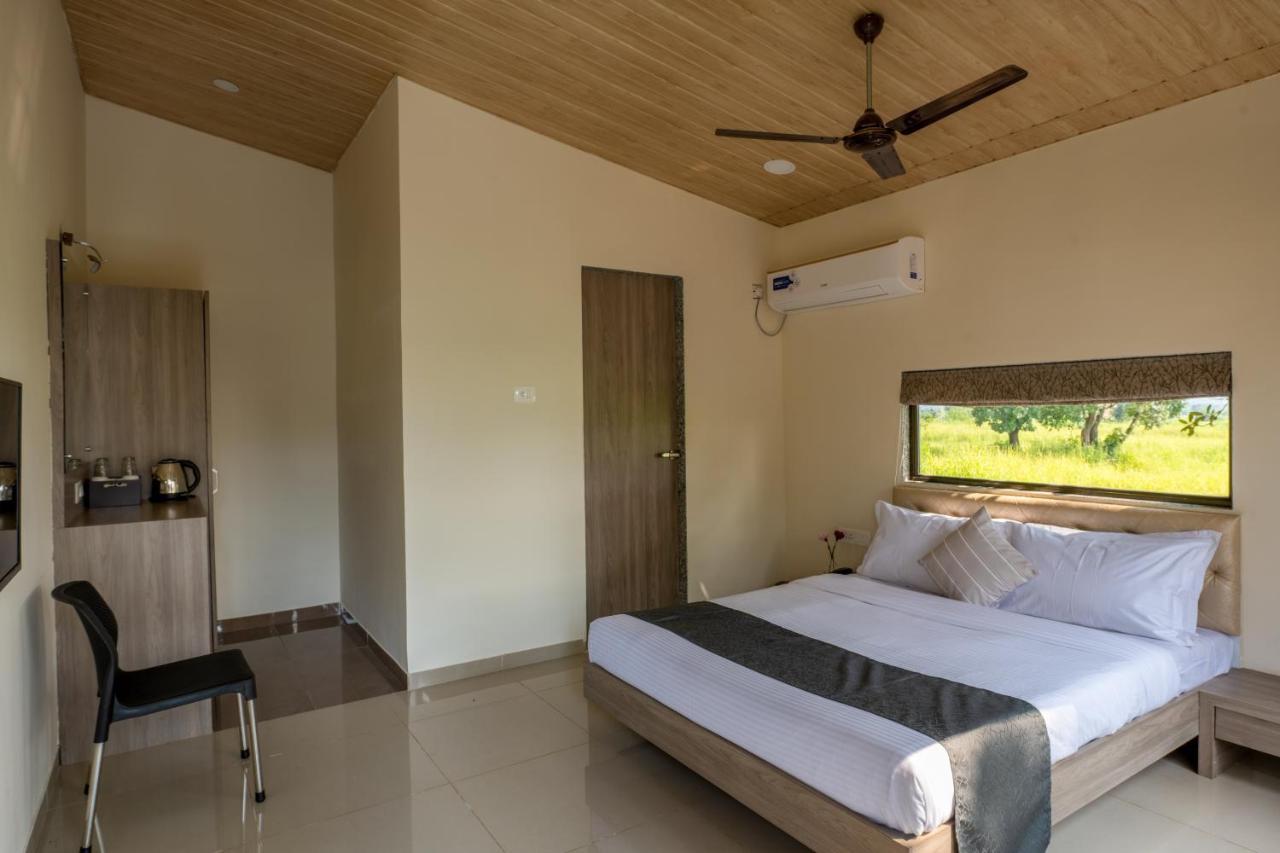 Hillrock Resort & Villas, Neral-Karjat Dış mekan fotoğraf