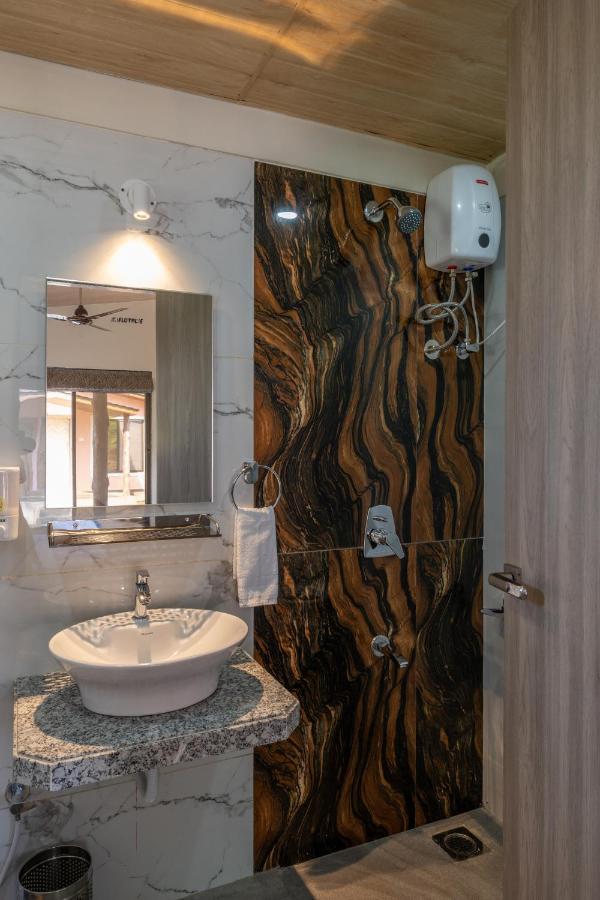 Hillrock Resort & Villas, Neral-Karjat Dış mekan fotoğraf