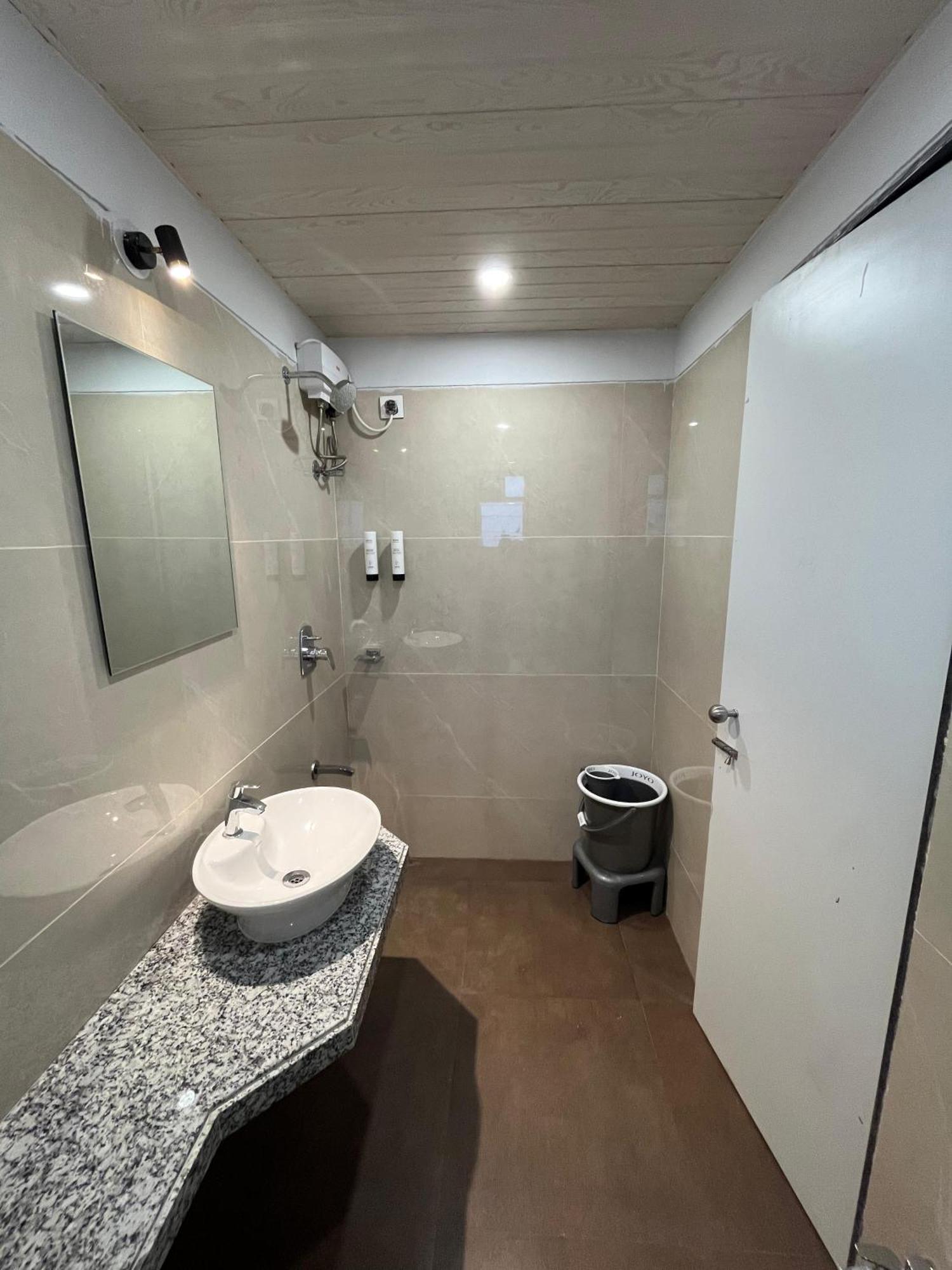 Hillrock Resort & Villas, Neral-Karjat Dış mekan fotoğraf